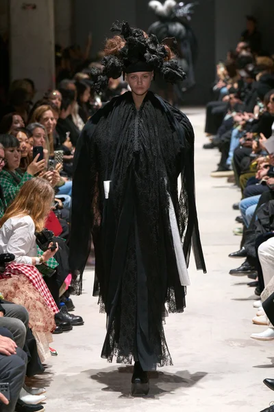 Look 4